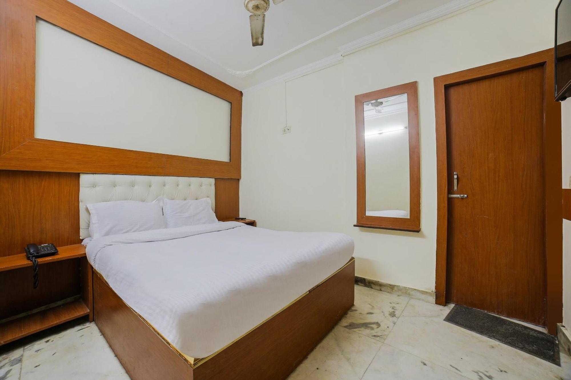 Hotel O Shyam Palace Near New Delhi Railway Station Екстер'єр фото